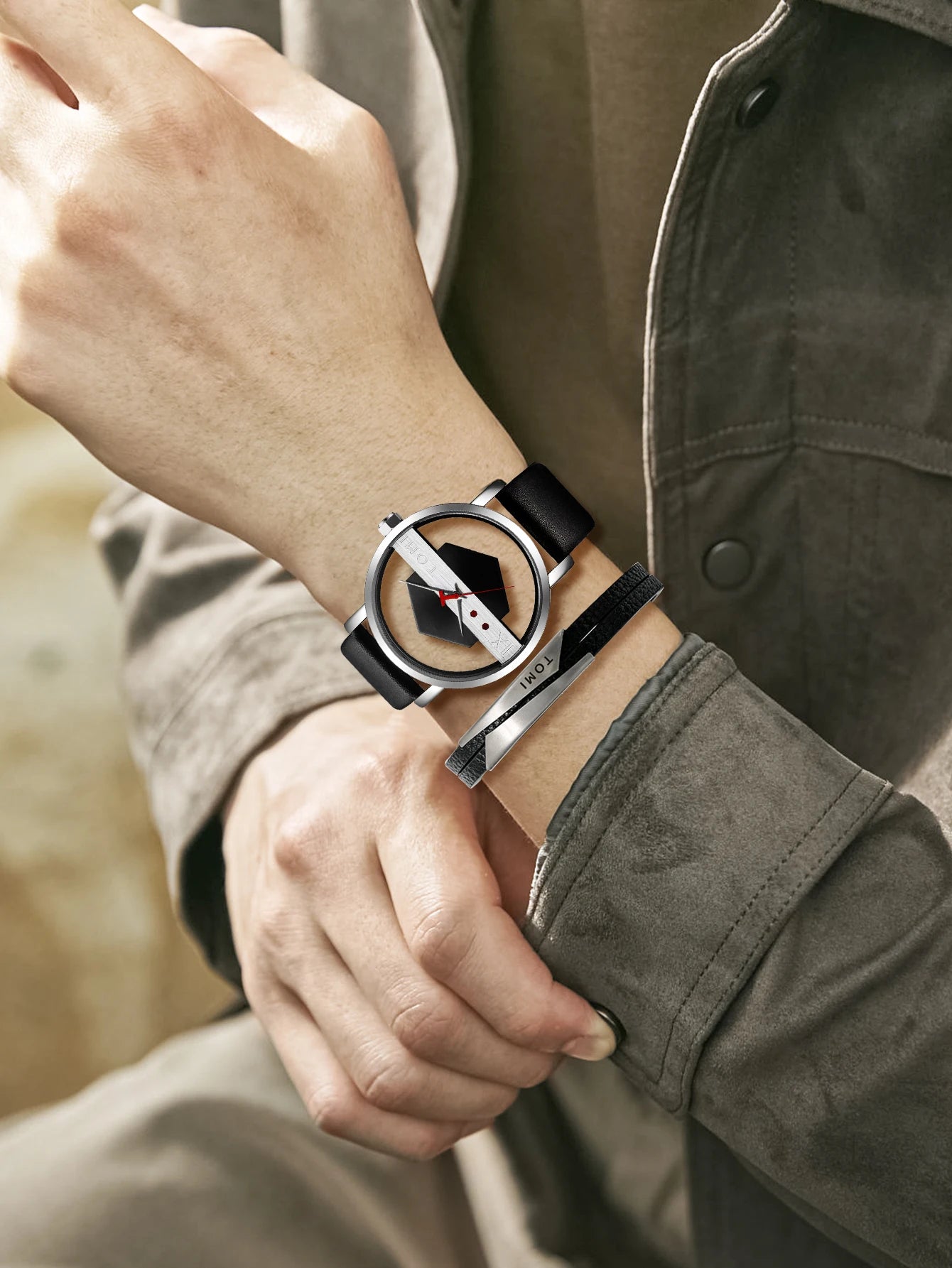TOMI AVANT-GARDE + BRACELET